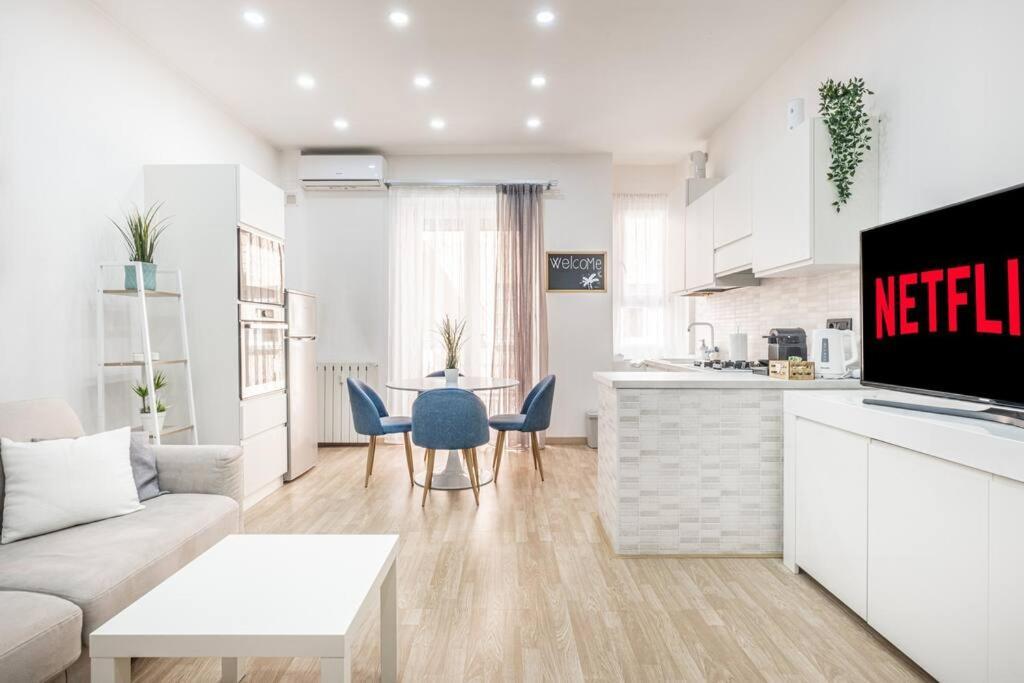 Artistic House Navigli-Duomo Netflix & Design Apartment Milan Exterior photo